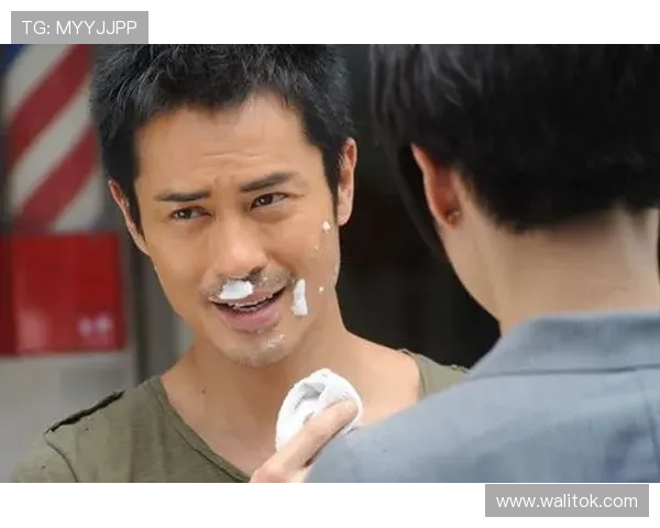 郑嘉颖：荧屏内外，魅力永恒的时光旅人